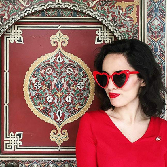 Red Heart frame Retro Lolita sunglasses - Picture 2 of 8